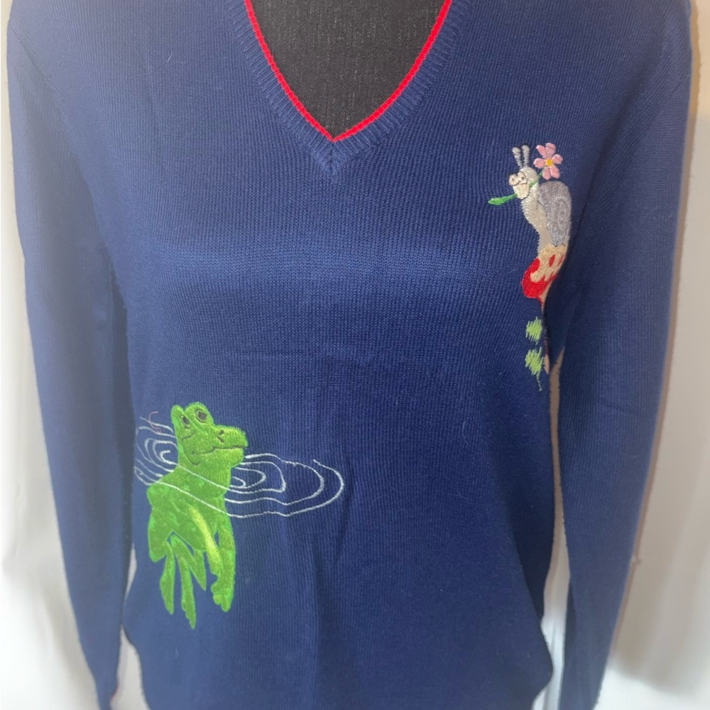 Vintage Sweater V-neck Frog and Snail Embroidery Medium Cottagecore